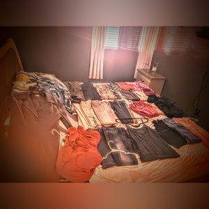 Women’s clothes New & Well Cared💯 Pix enhanced byBriteness SoloPieces